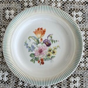 Vintage Salem Rust Tulip Dessert  Plate